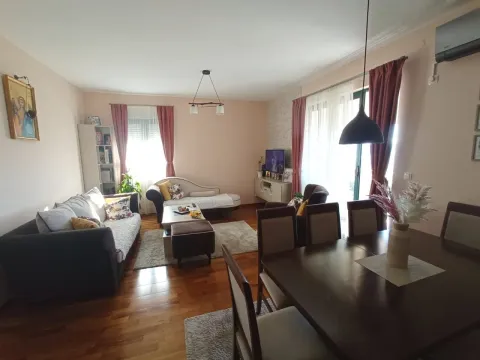 Sale, three bedroom apartment, 101m², Kotor, Crna Gora