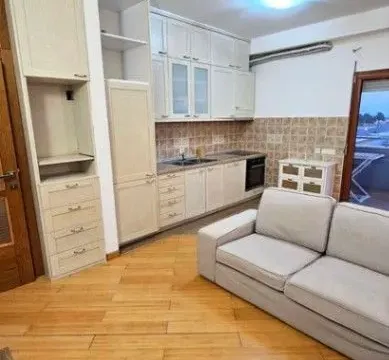 Izdavanje, dvosoban stan, 64m², Stari Aerodrom, Podgorica