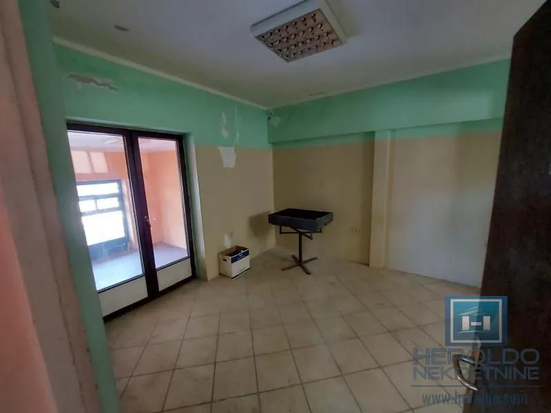 Sale, office space, 84m², Centar, Jagodina