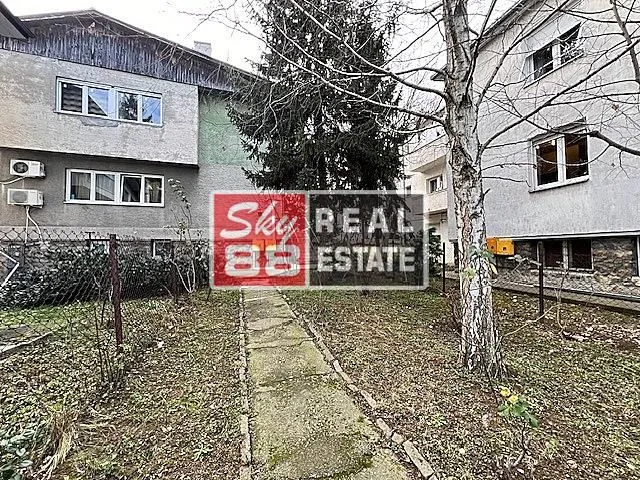 Prodaja, trosoban stan, 87m², Senjak, Beograd