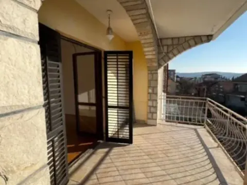 Prodaja, stan, 75m², Tivat, Crna Gora - image 9