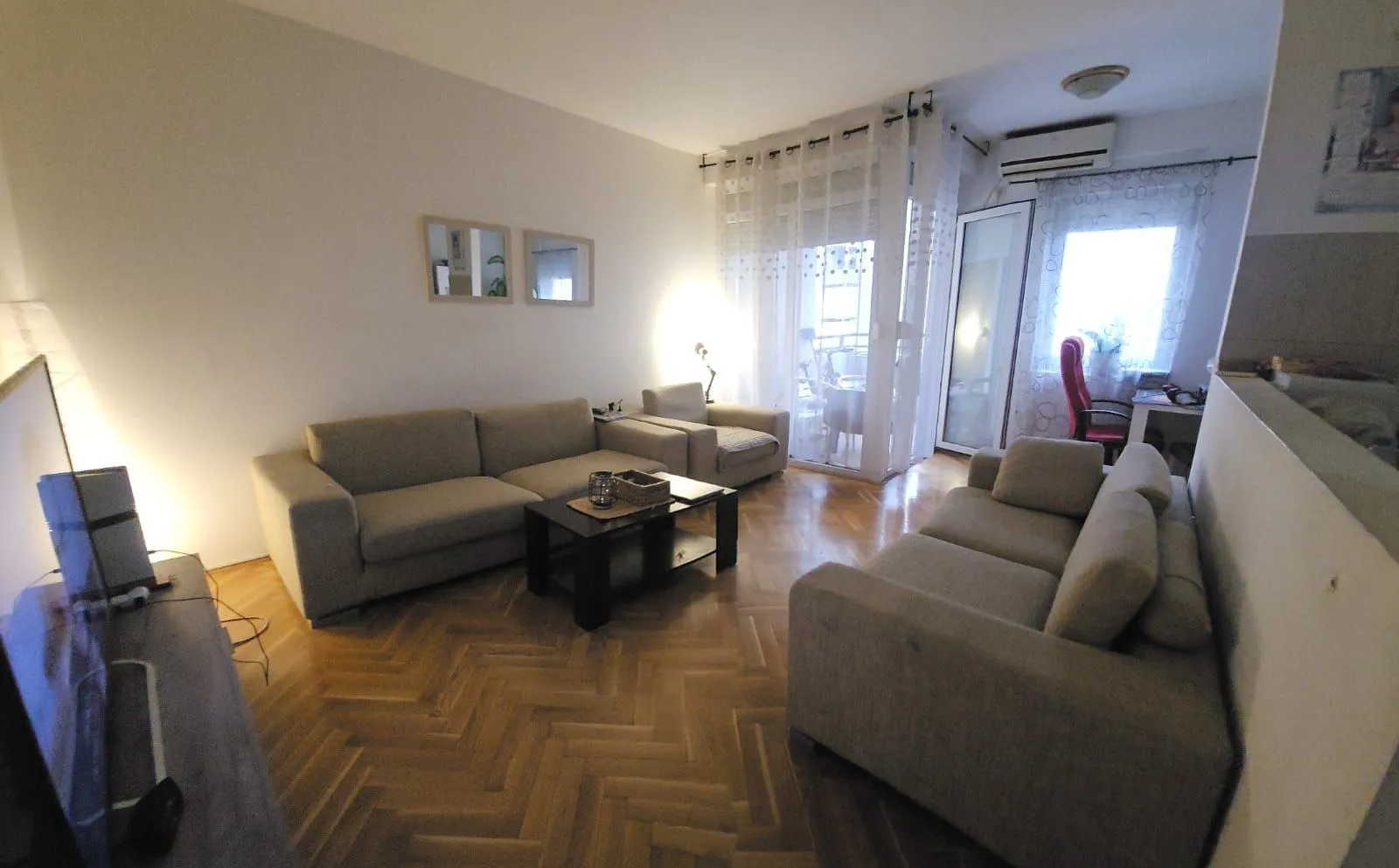 Izdavanje, dvosoban stan, 77m², Blok 9, Podgorica