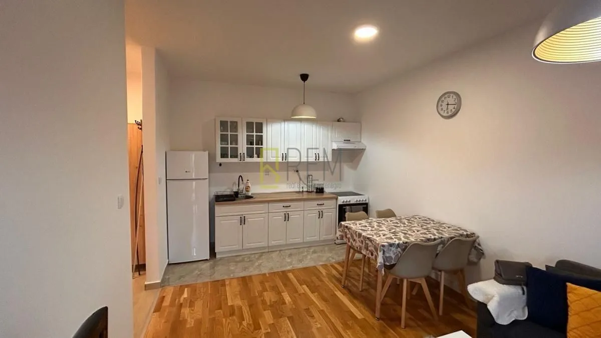 Prodaja, jednosoban stan, 40m², Zabjelo, Podgorica