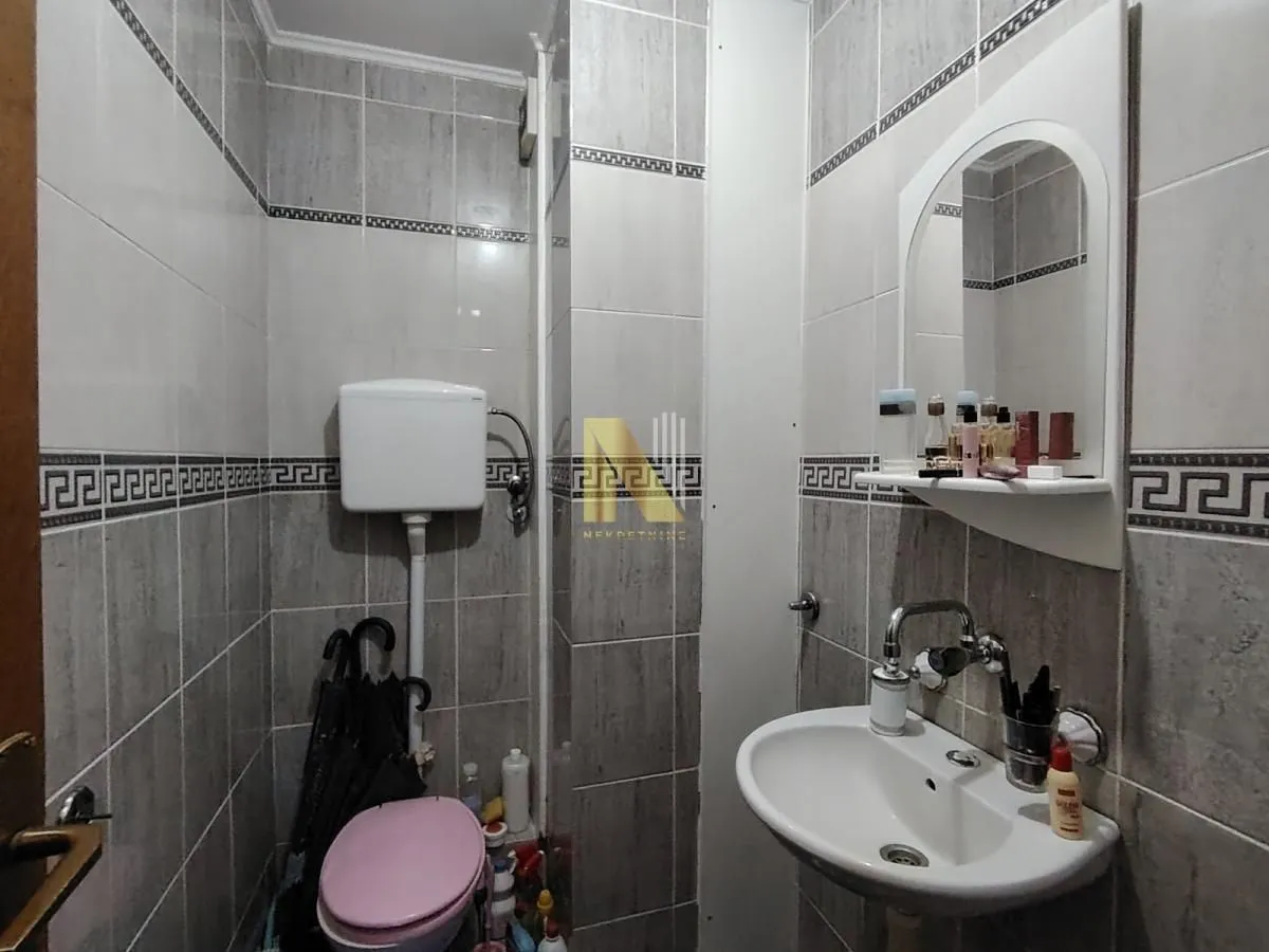 Prodaja, trosoban stan, 81m², Grbavica, Novi Sad Sve Podlokacije