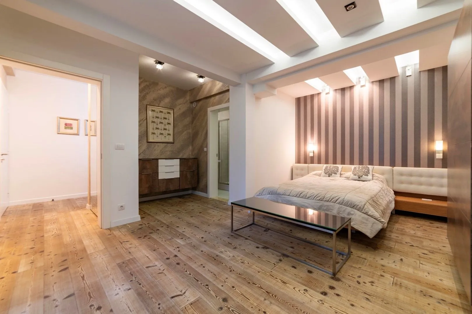 Sale, four bedroom apartment, 355m², Bečići, Budva