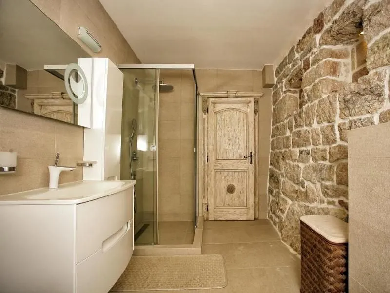 Sale, house, 434m², Reževići, Budva