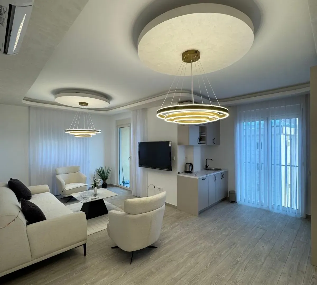 Sale, two bedroom apartment, 74m², Bečići, Budva