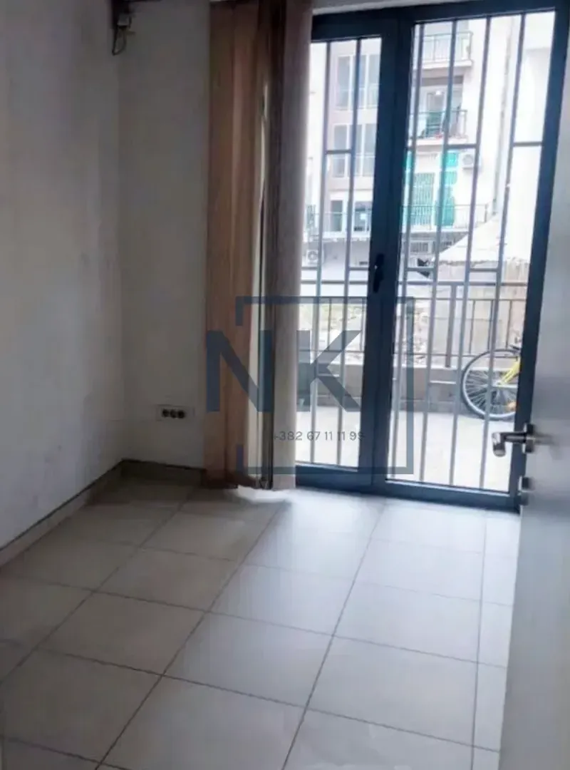 Rent, office space, 172m², 1 maj, Podgorica