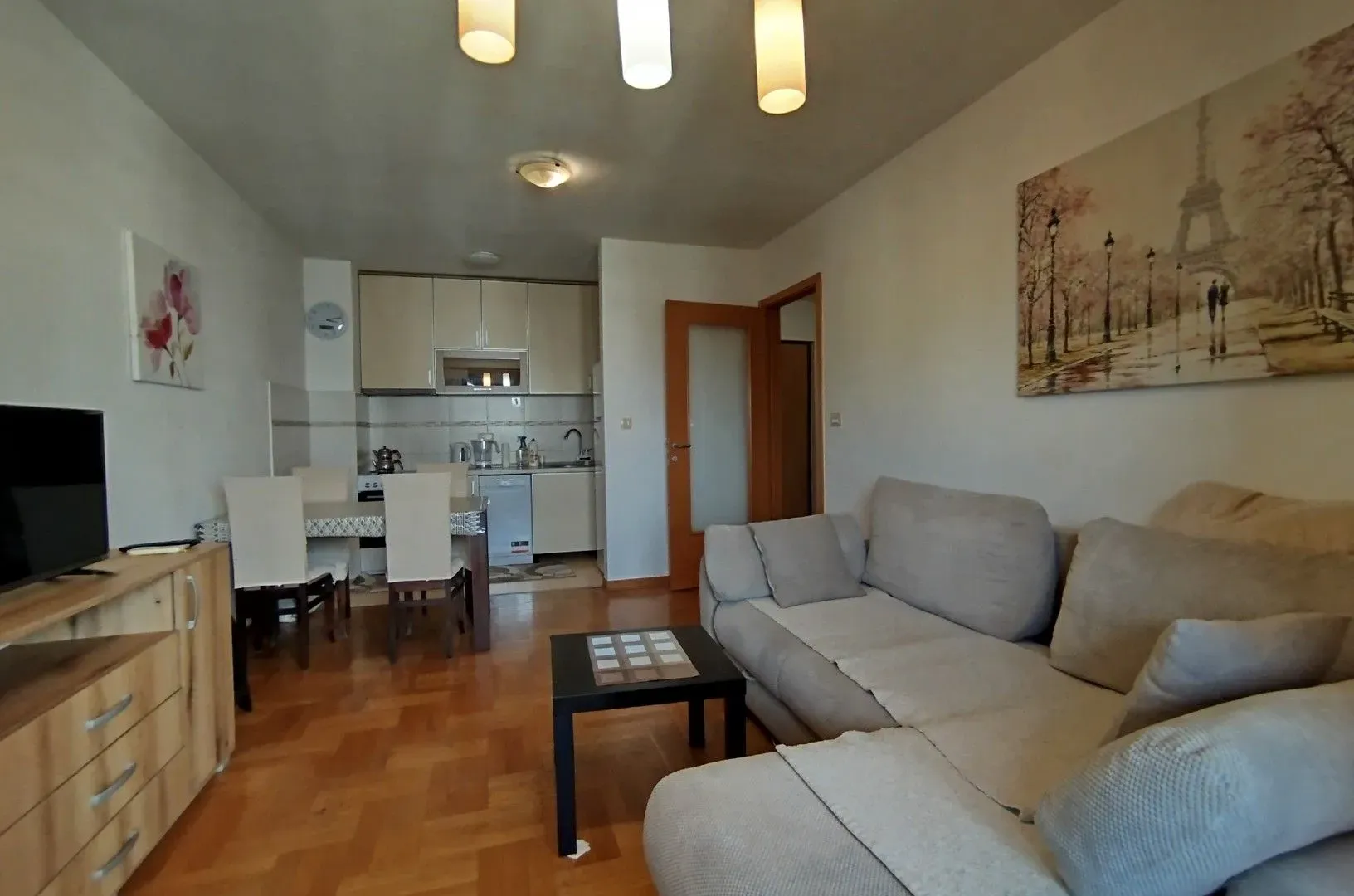 Rent, apartment, 67m², Stari Aerodrom, Podgorica