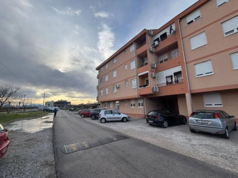 Prodaja, dvosoban stan, 67m2, Drac, Podgorica