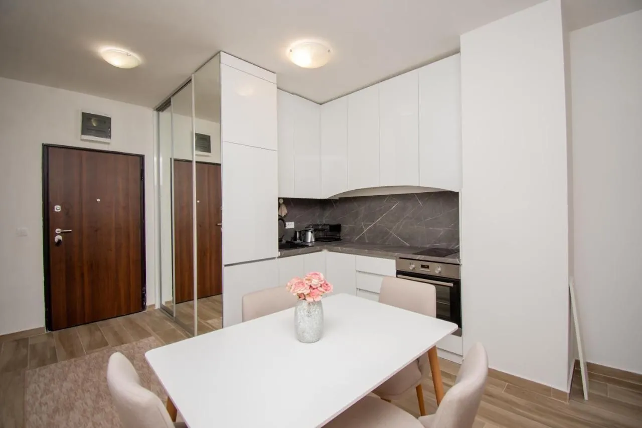Rent, one bedroom apartment, 46m², Budva, Crna Gora