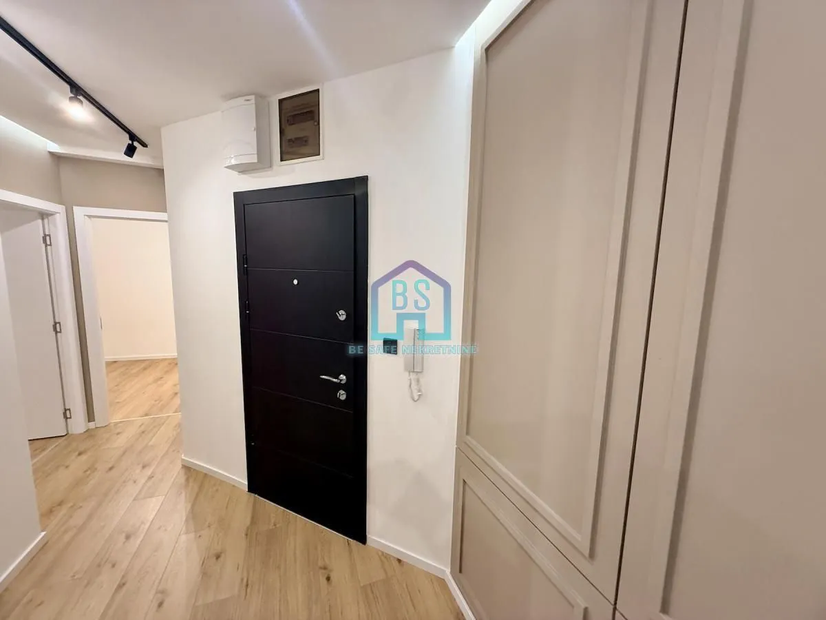 Prodaja, dvosoban stan, 58m², Centar, Novi Sad