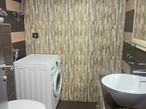 Izdavanje, trosoban stan, 120m², Poštanska Štedionica, Palilula Sve Podlokacije - image 15