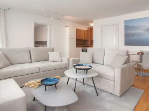 Sale, two bedroom apartment, 75m², Centar, Budva