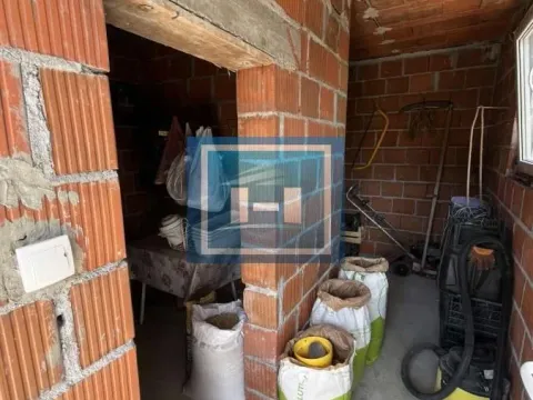 Prodaja, kuća, 271m², Šantarovac, Jagodina - image 22