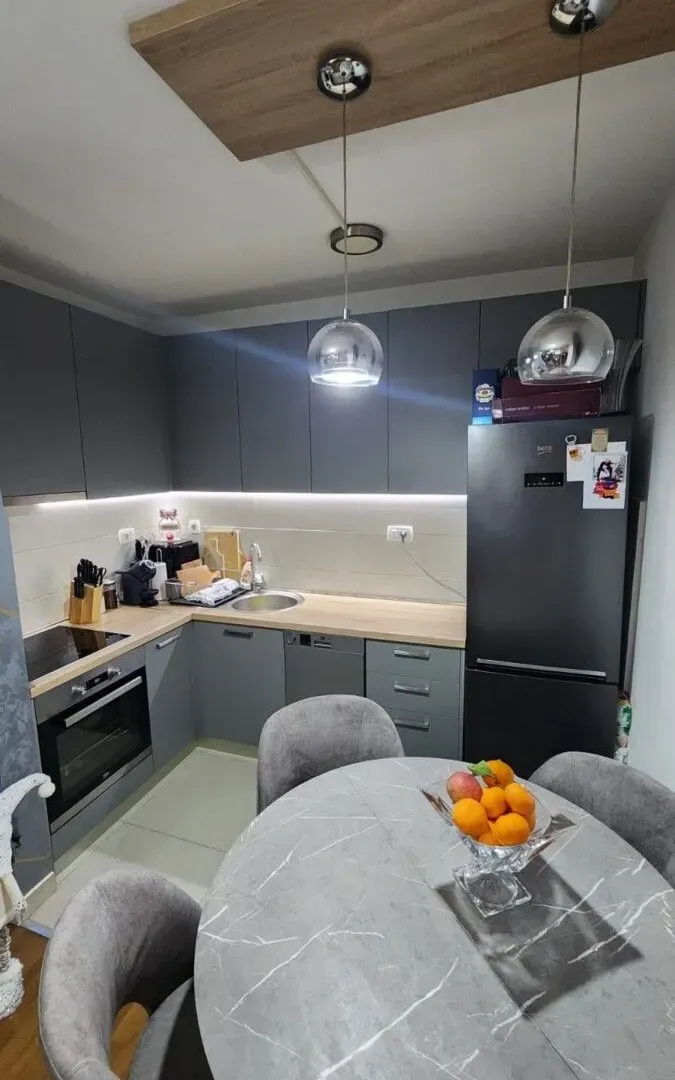 Prodaja, jednosoban stan, 40m², Tološi, Podgorica