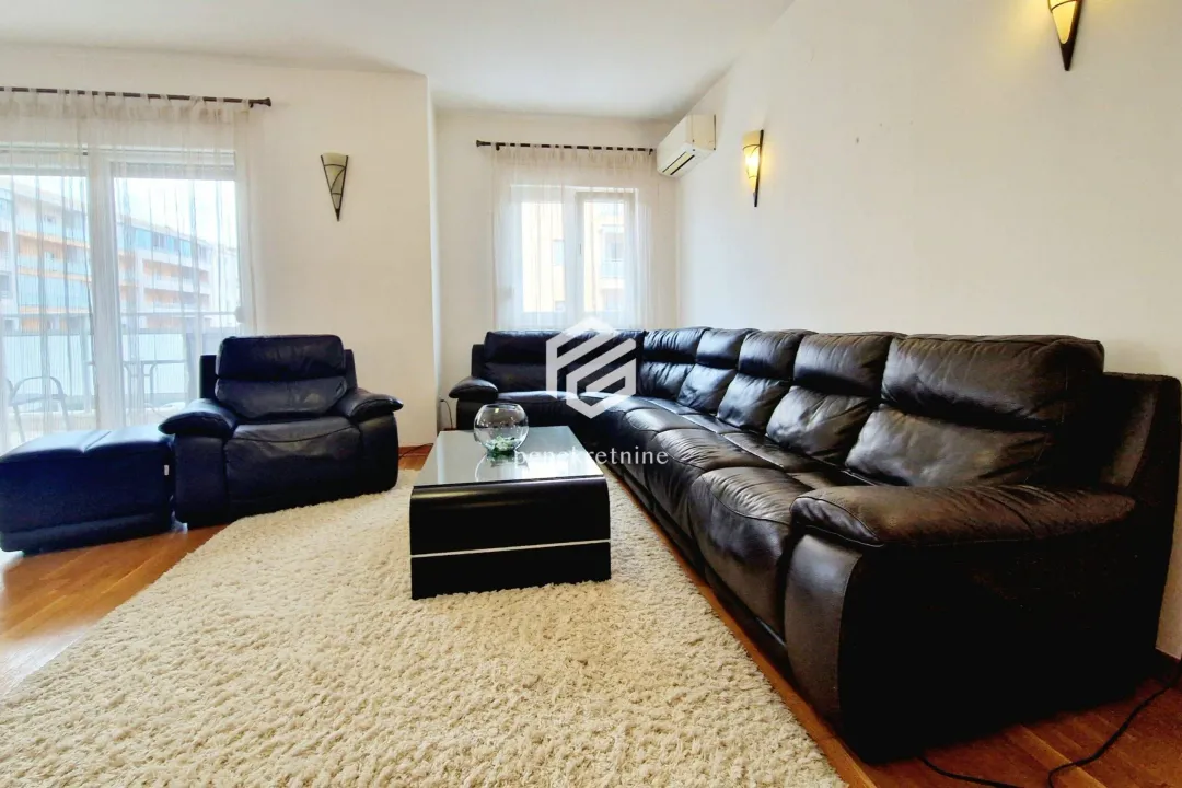 Rent, three bedroom apartment, 120m², City Kvart, Podgorica