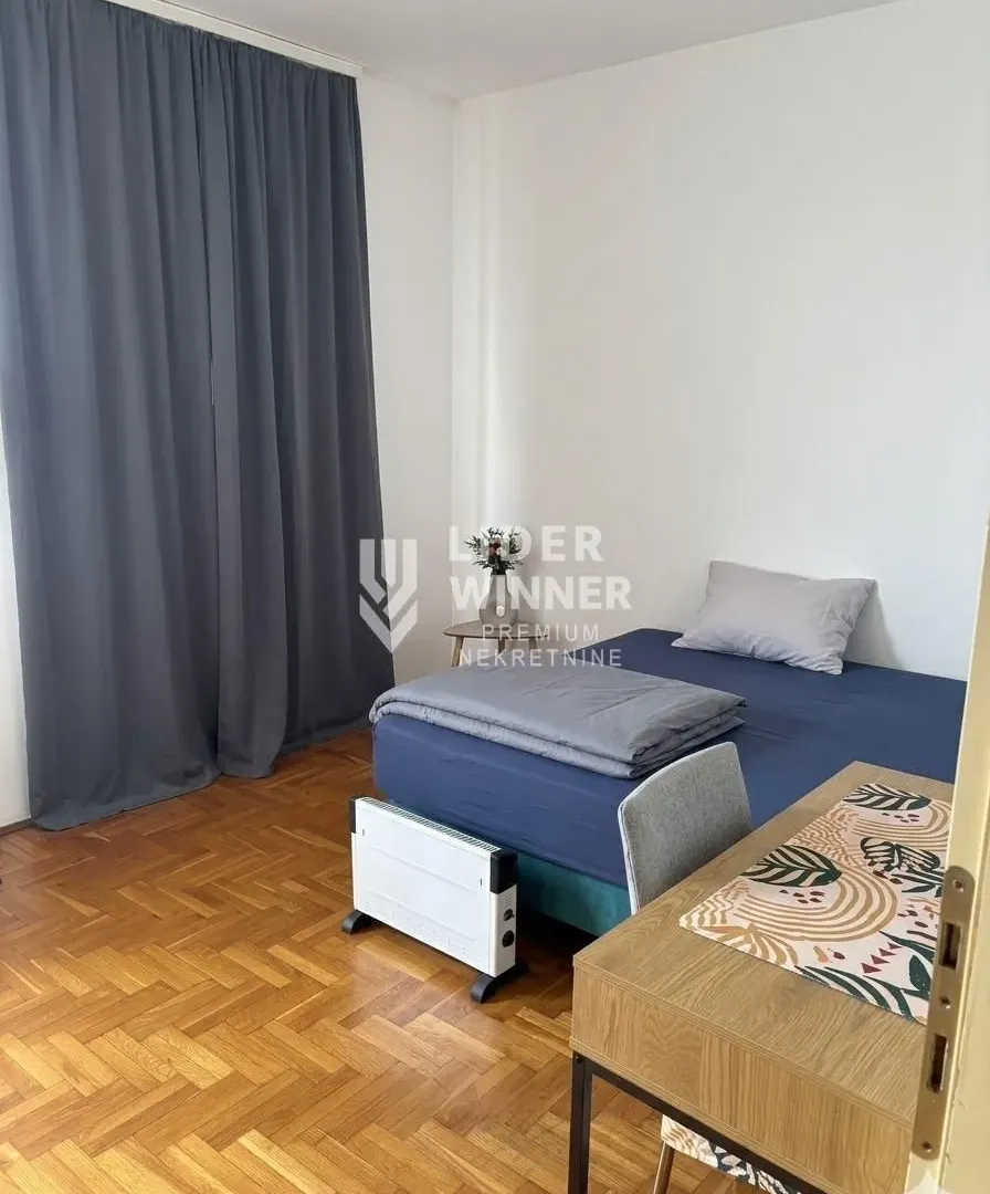 Prodaja, trosoban stan, 70m², Bogoslovija, Palilula Sve Podlokacije