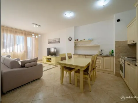 Prodaja, jednosoban stan, 53m², Bečići, Budva - image 3