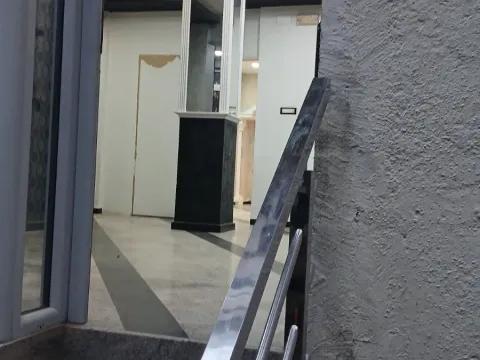 Izdavanje, poslovni prostor, 60m², Centar, Podgorica - image 2