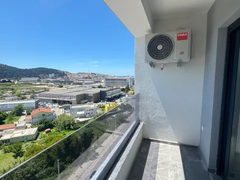 Prodaja, jednosoban stan, 42m², Centar, Bar - image 9