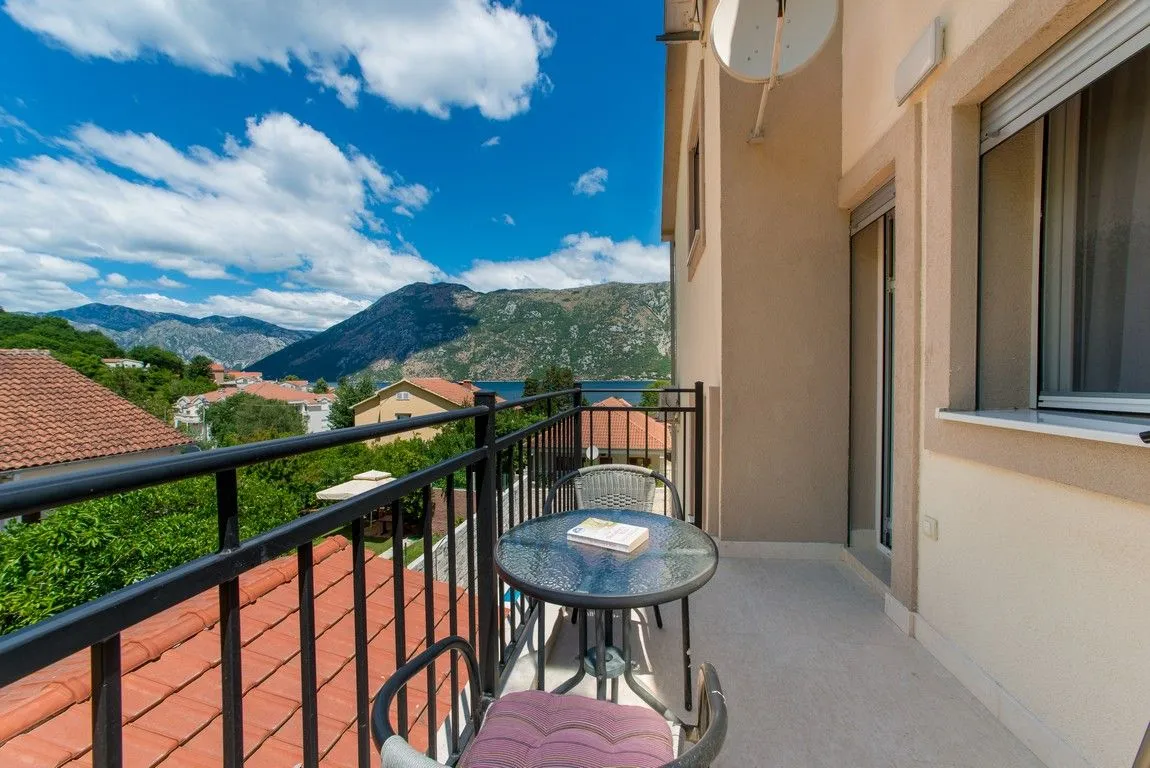 Prodaja, kuća, 240m², Stoliv, Kotor