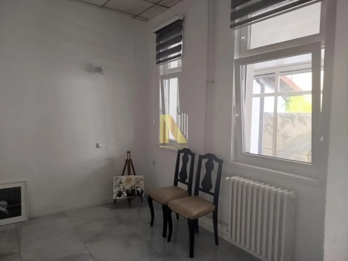 Rent, office space, 160m², Centar, Novi Sad