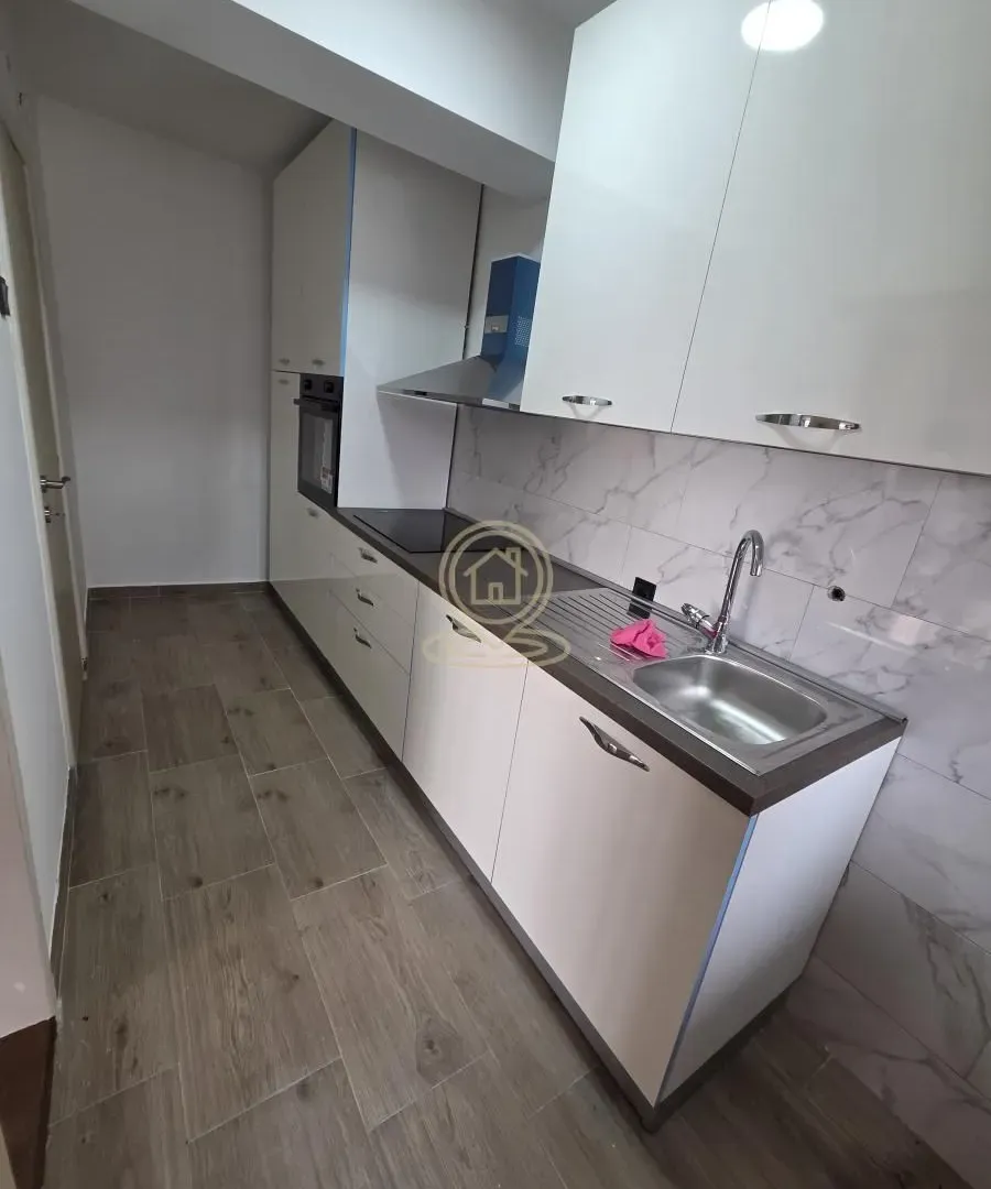 Sale, three bedroom apartment, 70m², Medijana, Niš