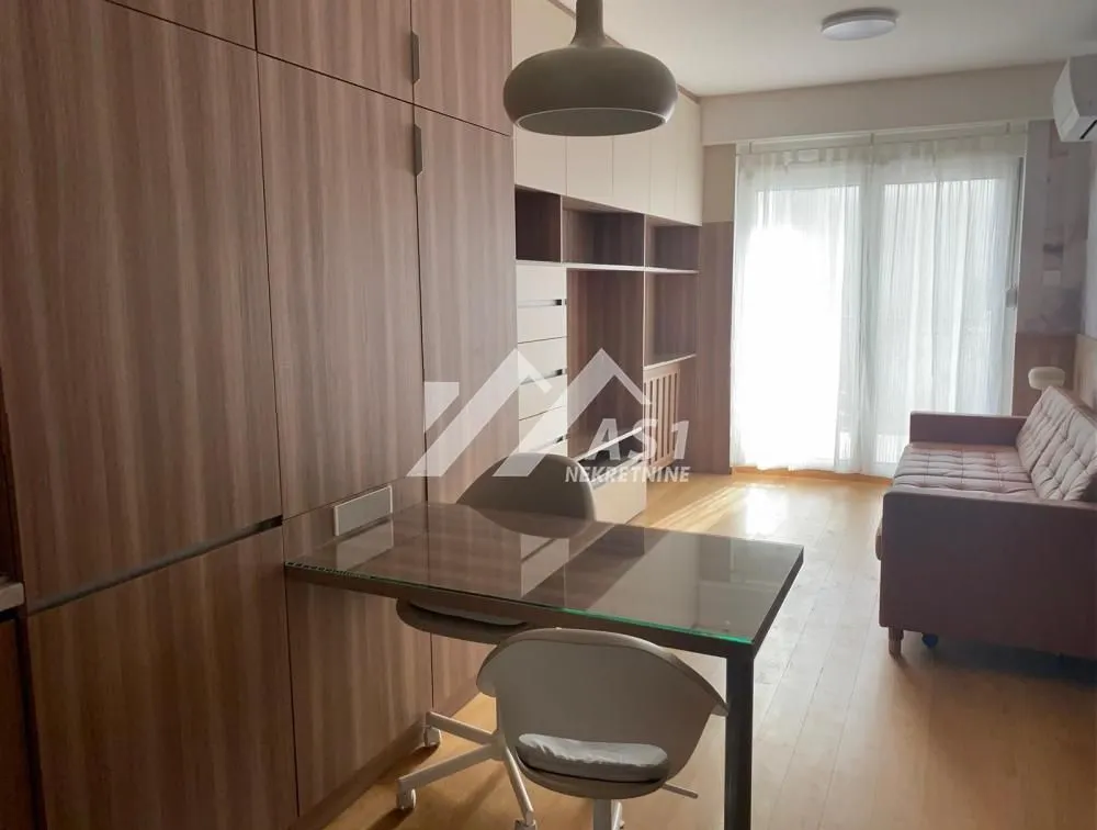 Izdavanje, stan, 30m², Novi Sad Sve Podlokacije, Novi Sad