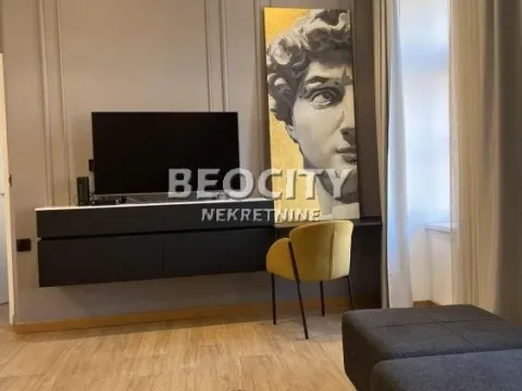 Izdavanje, dvosoban stan, 57m², Centar, Novi Sad