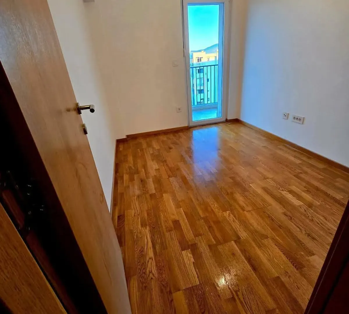 Prodaja, dvosoban stan, 72m², Stari Aerodrom, Podgorica