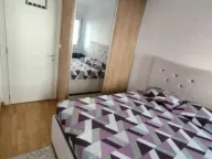 Izdavanje, dvosoban stan, 64m², City Kej, Podgorica - image 8