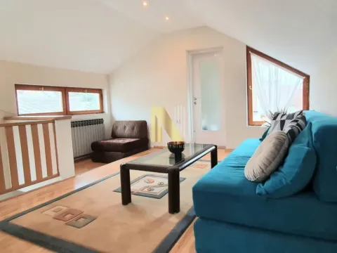 Izdavanje, trosoban stan, 57m², Centar, Novi Sad - image 5