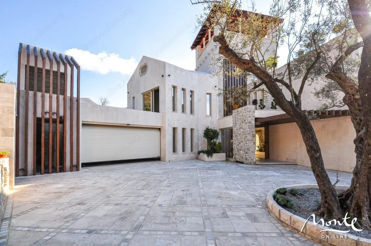 Prodaja, kuća, 791m², Donja Lastva, Tivat