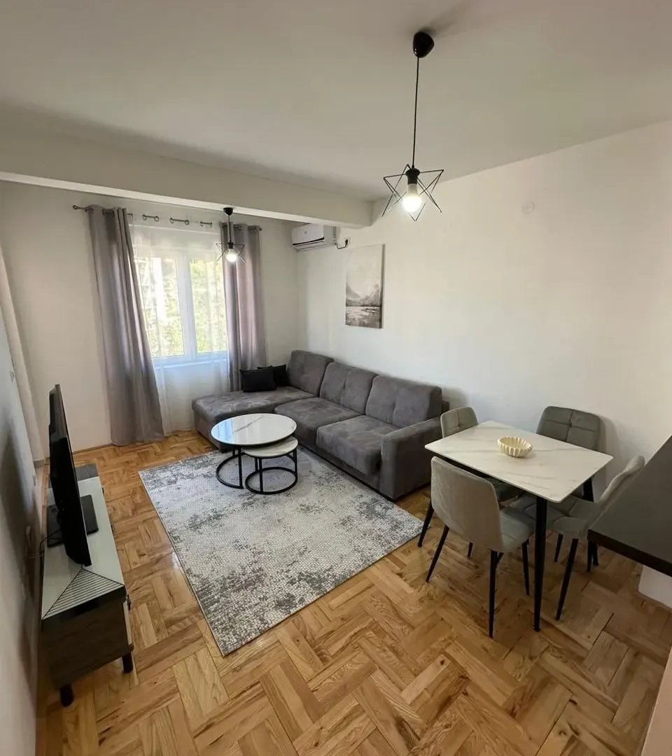 Izdavanje, jednosoban stan, 40m², Ljubović, Podgorica