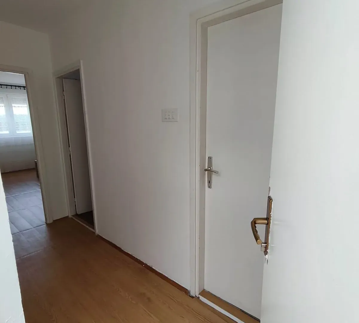 Izdavanje, garsonjera, 30m², Preko Morače, Podgorica