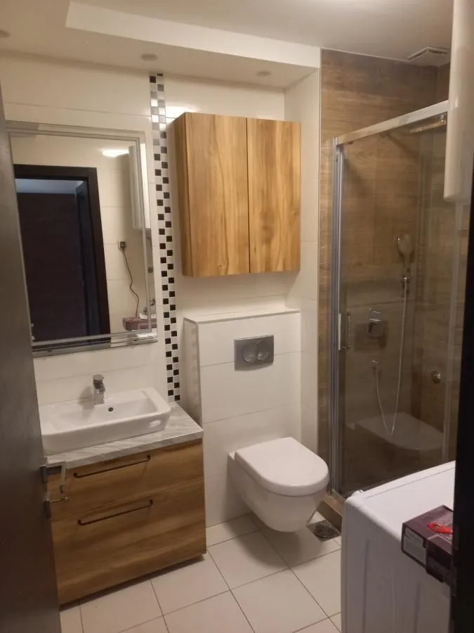 Izdavanje, trosoban stan, 91m², Kalenić Pijaca, Vračar Sve Podlokacije