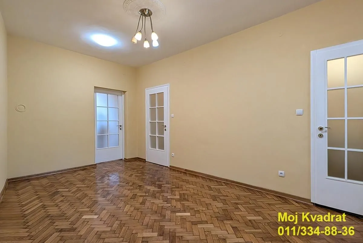 Prodaja, trosoban stan, 77m², Stari Grad, Beograd