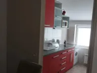 Izdavanje, trosoban stan, 78m², Karaburma, Palilula Sve Podlokacije - image 10