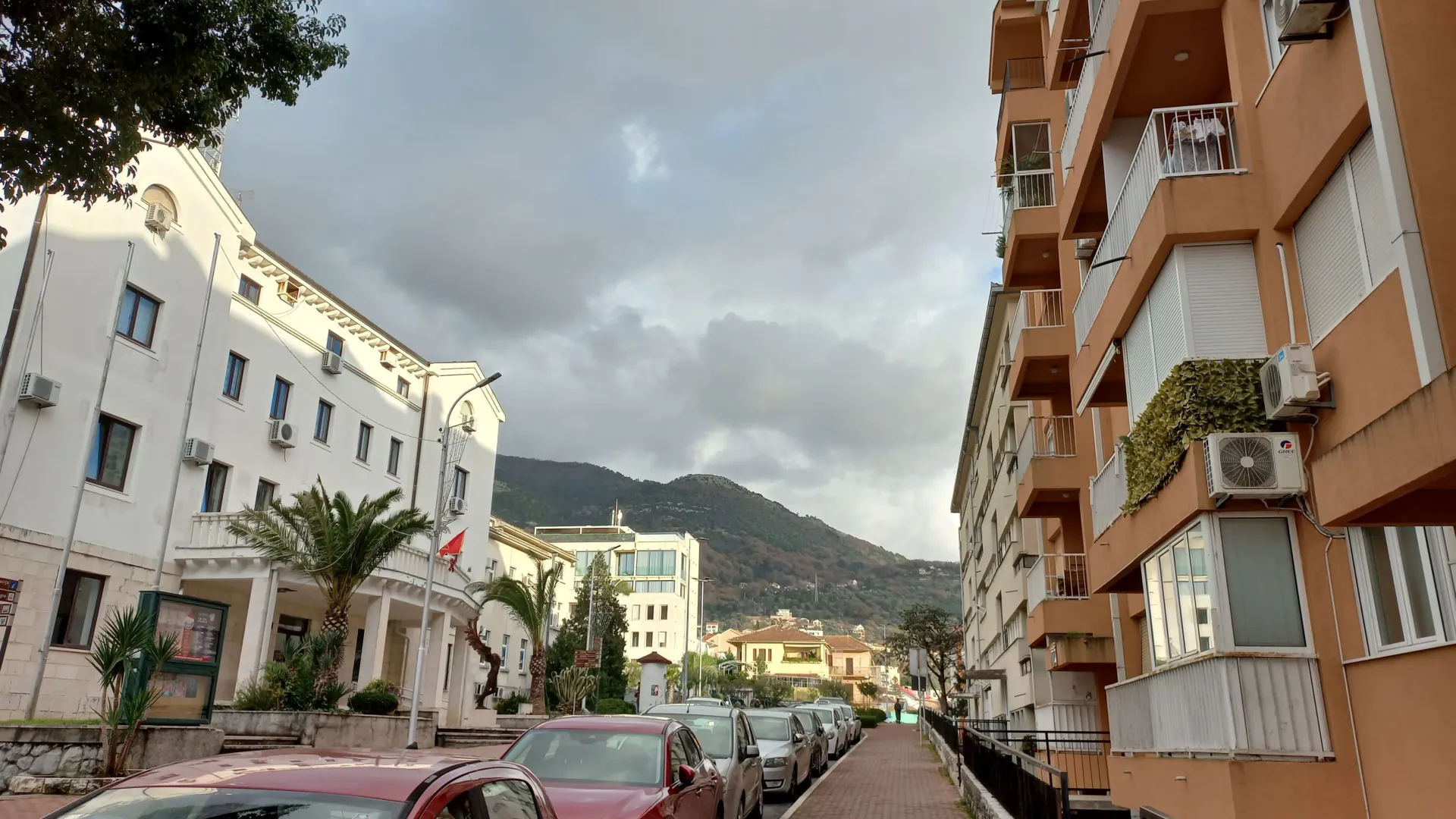 Stan-na-dan, garsonjera, 30m², Centar, Tivat