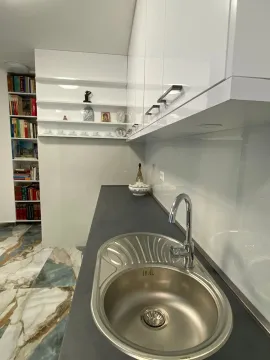 Izdavanje, trosoban stan, 90m², Preko Morače, Podgorica - image 10