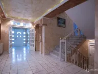 Prodaja, kuća, 700m², Tološi, Podgorica - image 4