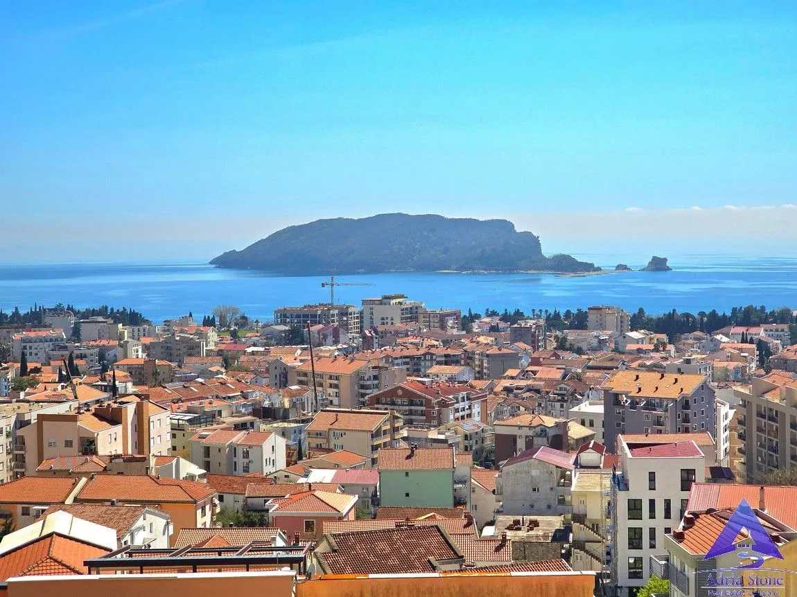 Prodaja, dvosoban stan, 63m², Lazi, Budva