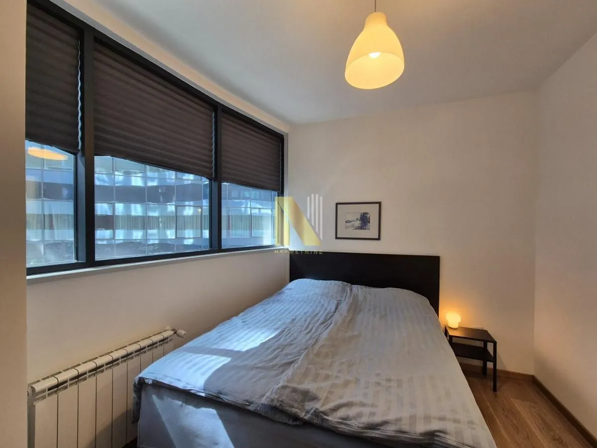 Izdavanje, dvosoban stan, 48m², Centar, Novi Sad