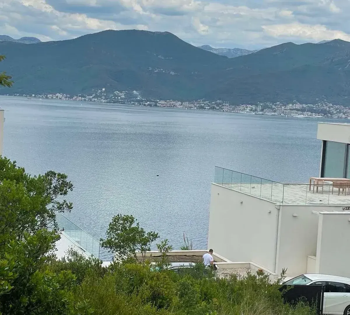 Prodaja, plac, 577m², Tivat, Crna Gora