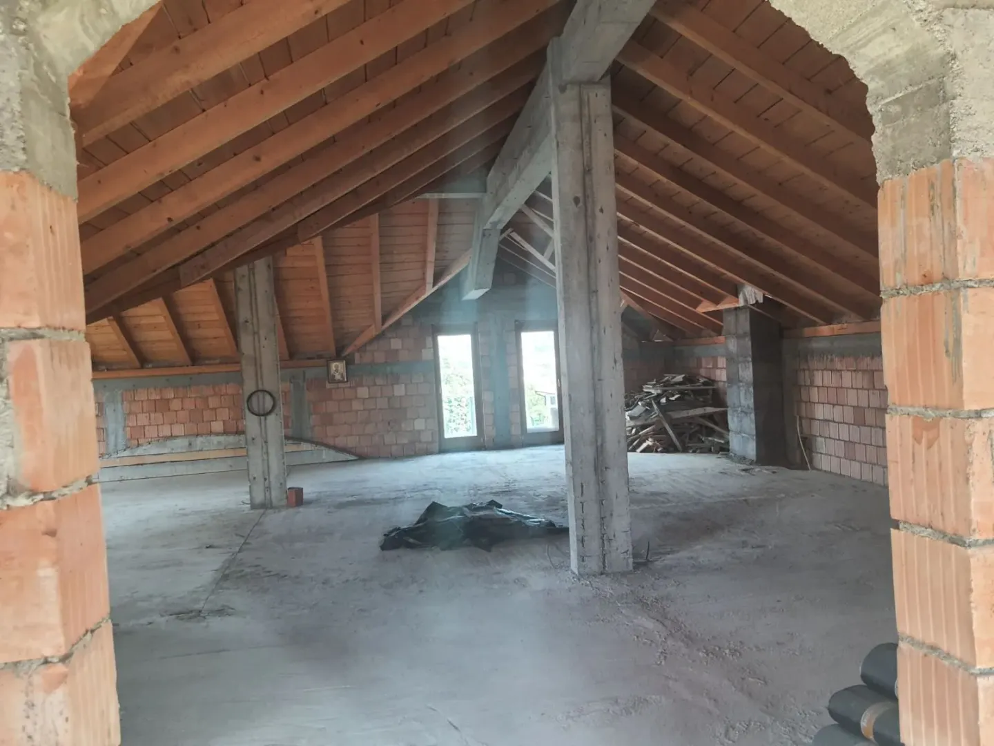Prodaja, kuća, 300m², Golubac, Srbija