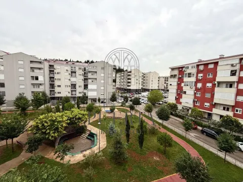 Rent, one bedroom apartment, 47m², Ljubović, Podgorica - image 11