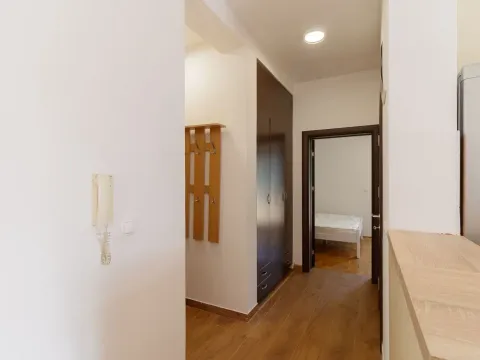 Rent, one bedroom apartment, 53m², Dumidran, Tivat - image 13