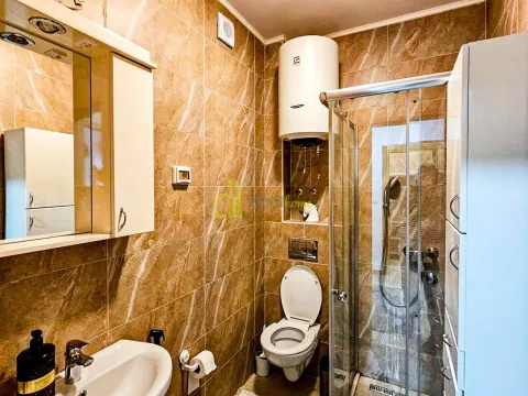 Izdavanje, jednosoban stan, 48m², Dalmatinska ulica, Podgorica - image 3