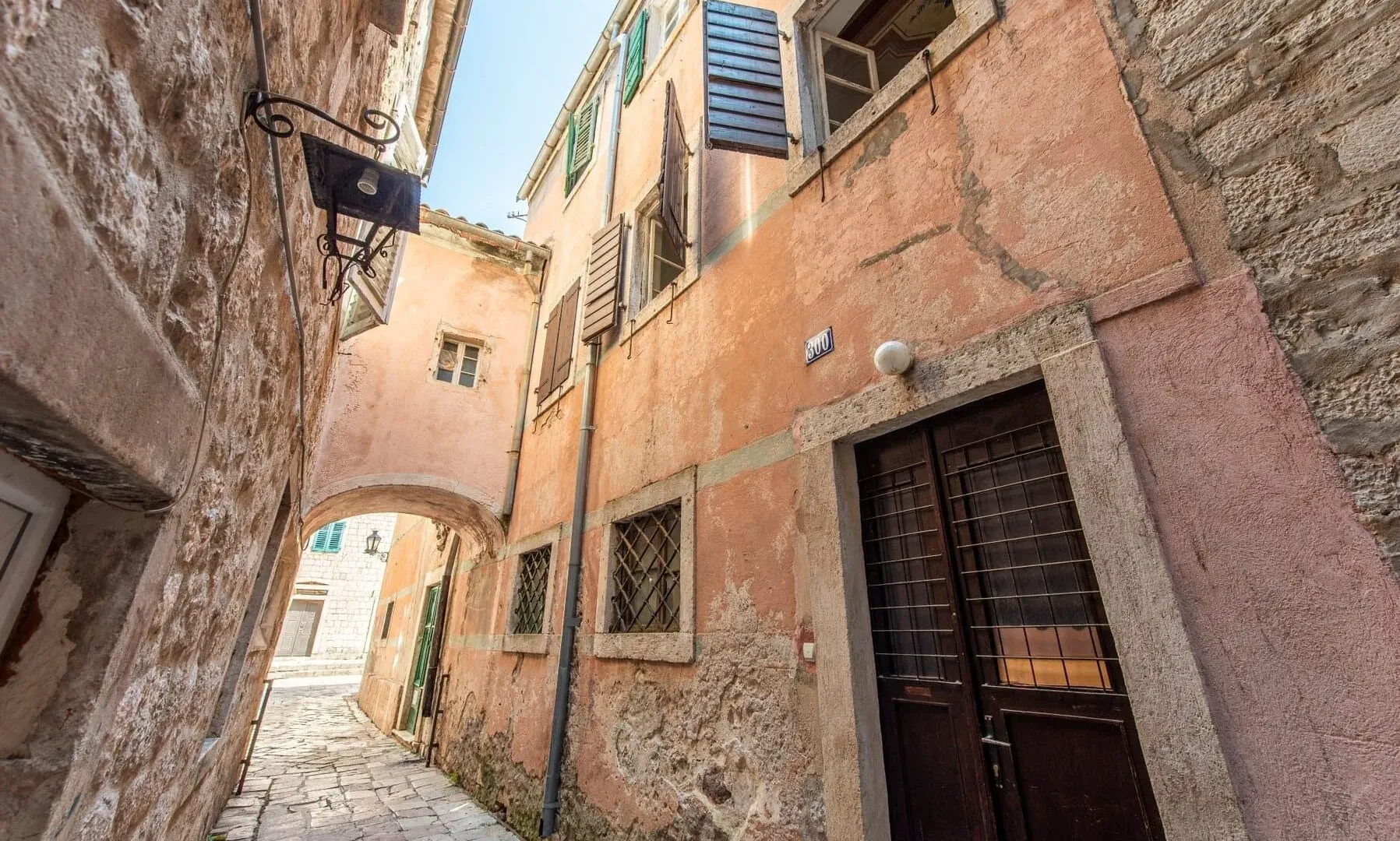 Sale, house, 380m², Kotor, Crna Gora